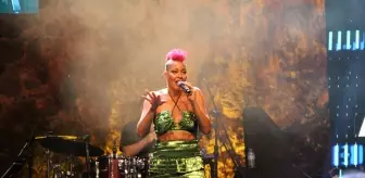 Antalya haberi... Alanya Caz Günleri'nde Maya Azucena ve Carlton Smith sahne aldı