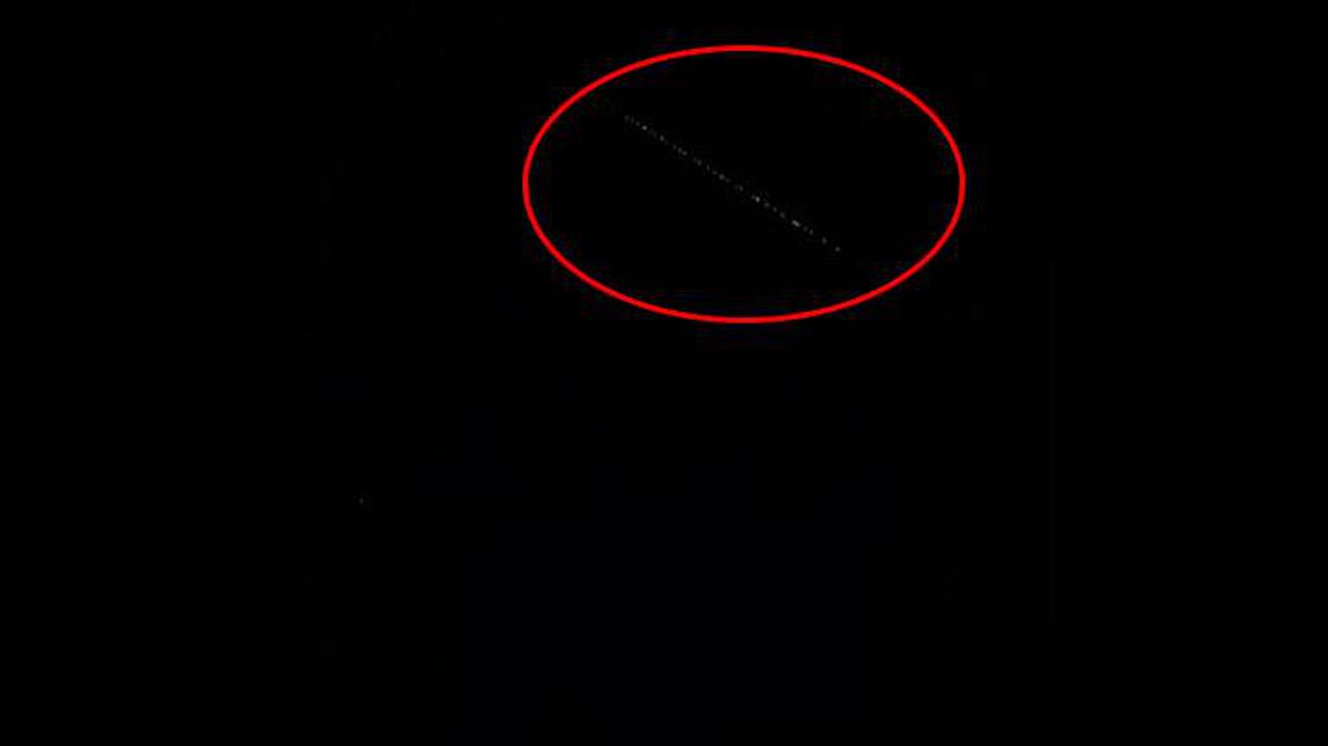 Elazığ semalarında şaşkınlığına neden olan ışıklı cisimlerin Starlink uydusu olduğu anlaşıldı