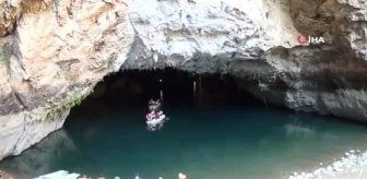Türkiye'nin en uzun yeraltı gölüne ziyaretçi akını