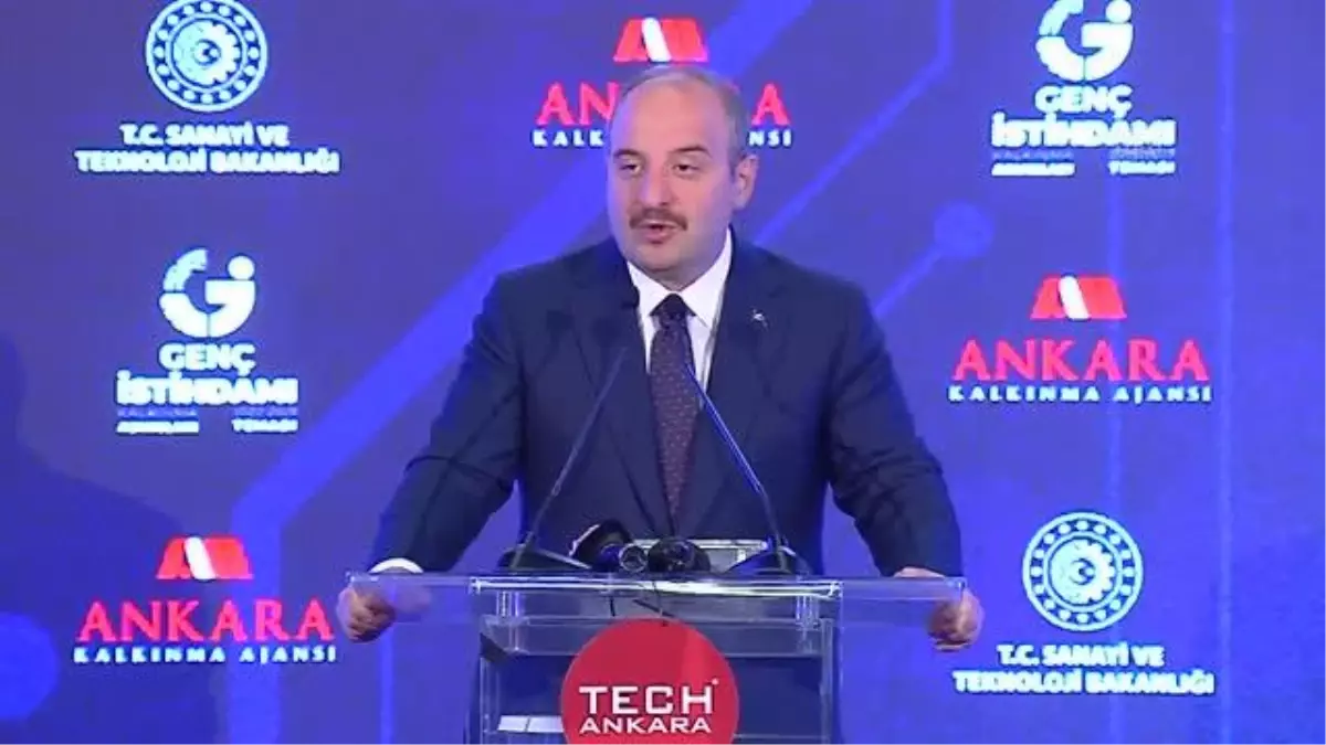 ANKARA- Bakan Varank, 'TechAnkara Proje Pazarı' etkinliğine katıldı