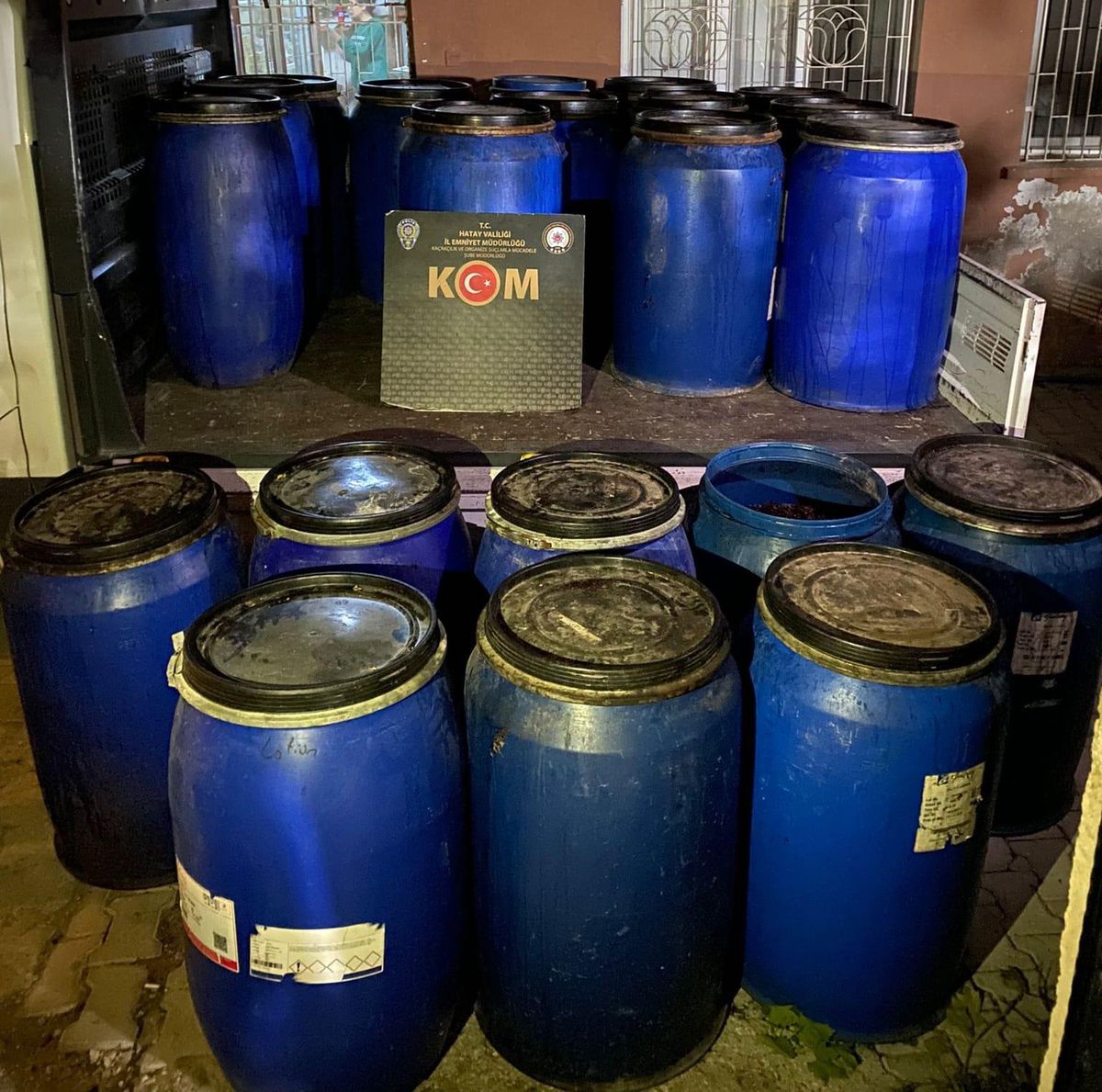 3 bin 640 litre sahte içki ele geçirildi