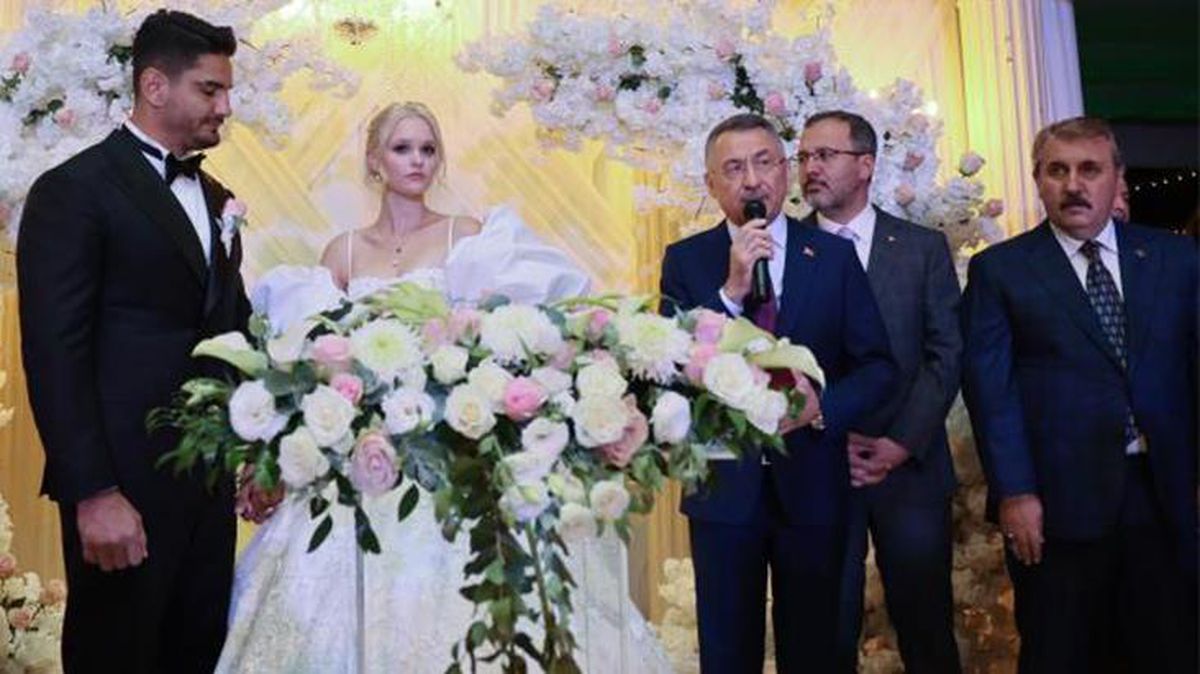 Milli güreşçi Taha Akgül dünyaevine girdi! Törene siyasiler akın etti