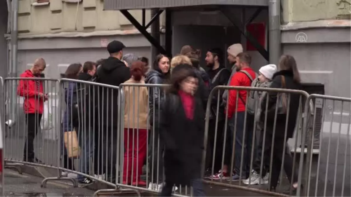 Son Dakika | Moskova'da askerlik şubesine gelenlerin işlemleri yapılıp birliklerine teslim edildi