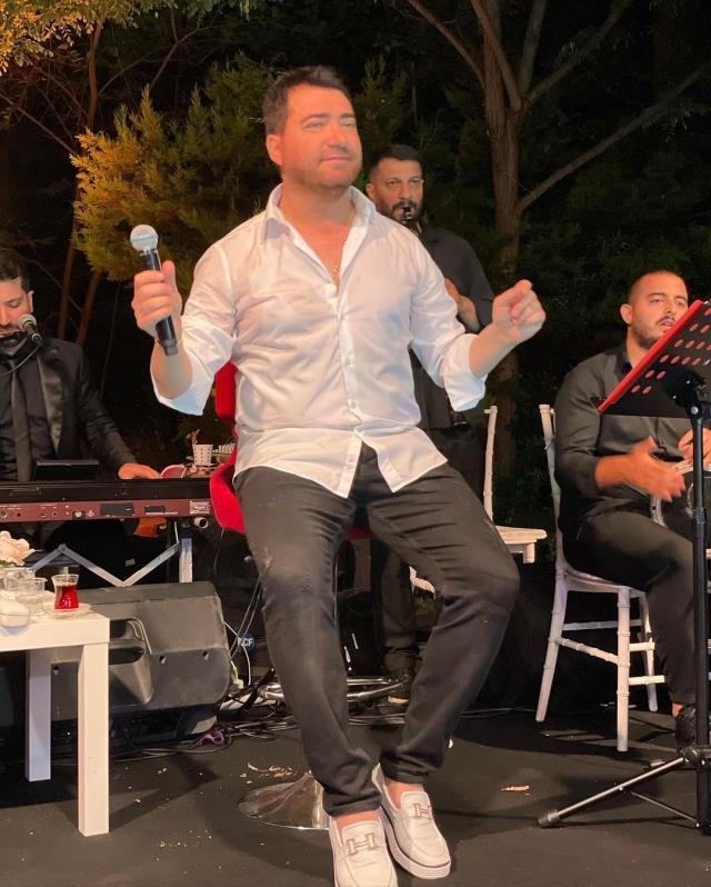 Türkücü Murat Kurşun canlı yayında anlattı: Bir şarkımı eşimden korktuğum için okuyamıyorum