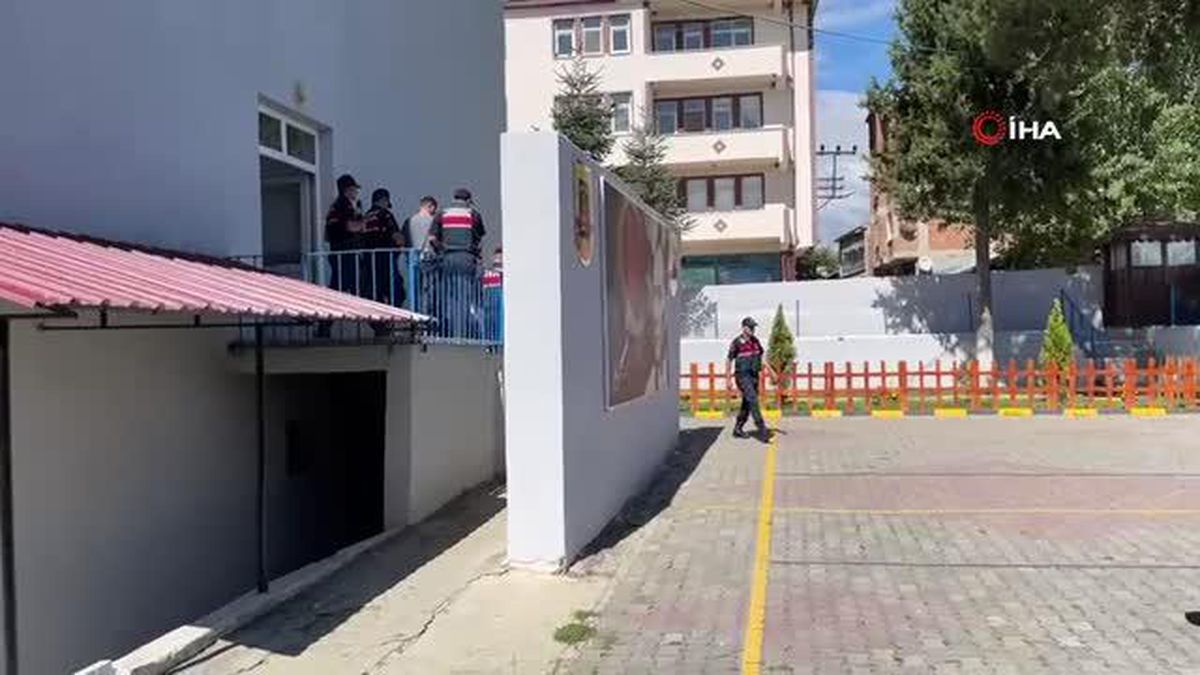 1 buçuk ton sarımsak çalan 3 hırsız, dönüş yolunda yakalandı