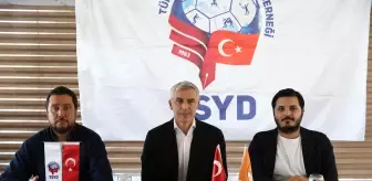 Adanaspor, teknik direktör Önder Karaveli ile sözleşme imzaladı