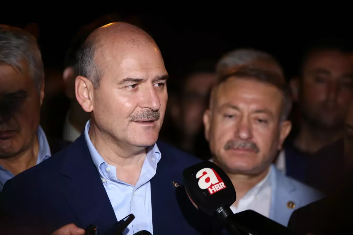 Son dakika haber: Bakan Soylu'dan, Mersin'deki terör saldırısında yaralanan polise ziyaret