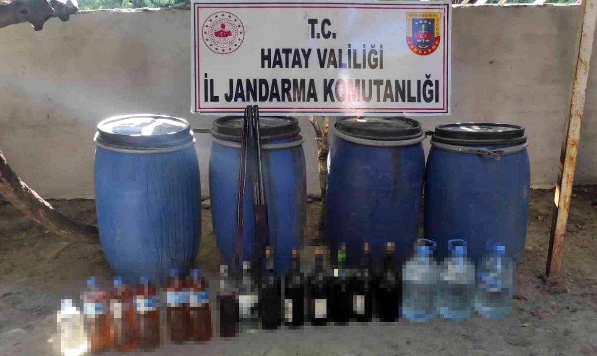 Hatay 3. sayfa haberi: Hatay'da 4 ton 765 kilo kaçak içki ele geçirildi