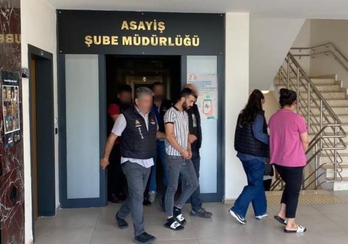 Kahramanmaraş gündem haberleri | Kahramanmaraş'ta gasp iddiasıyla gözaltına alınan 3 zanlı tutuklandı