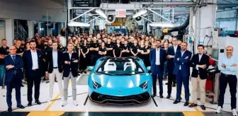 Lamborghini efsanevi modeline veda etti!