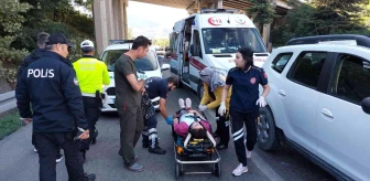 Son dakika haberi | Sağlık çalışanlarının bulunduğu otomobil kamyonla çarpıştı: 2'si hemşire 3 yaralı