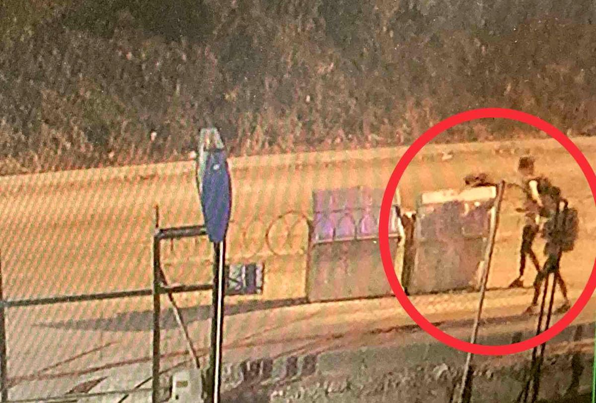 Mersin'de polisimizi şehit eden 2 kadın terörist saldırıdan 10 dakika önce kameraya böyle yansıdı