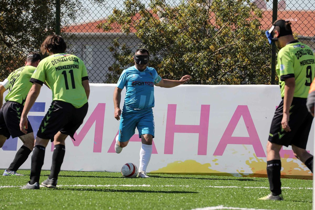Denizli haberi! Yenimahalle Belediyesi Görme Engelliler Futbol Takımı Rakibi Denizli'yi Yendi