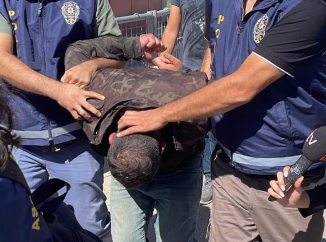 Cesedi derin dondurucuda bulunan Lina son yolculuğuna uğurlandı! Babası üşümesin diye hırkasını tabuta sardı