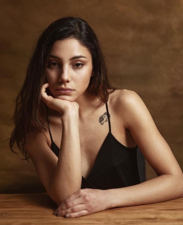 Dilin Döğer kimdir, kaç yaşında? O Kız Zeynep kimdir? Dilin Döğer nereli, hayatı ve biyografisi!