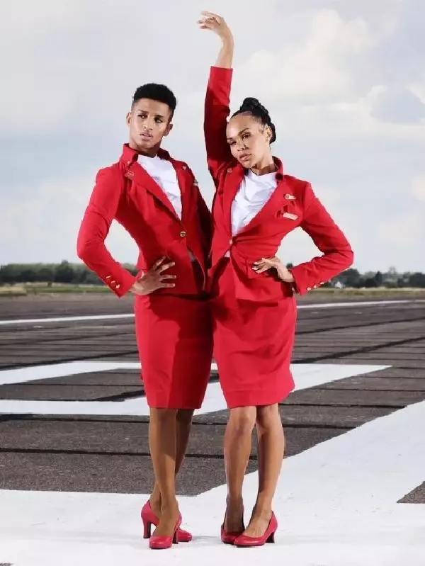 Havayolu şirketi, personellerine kıyafeti serbest bırakınca içlerinden biri olay oldu