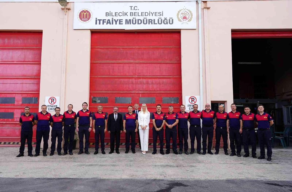 Başkan V. Subaşı itfaiyecilerle bir araya geldi