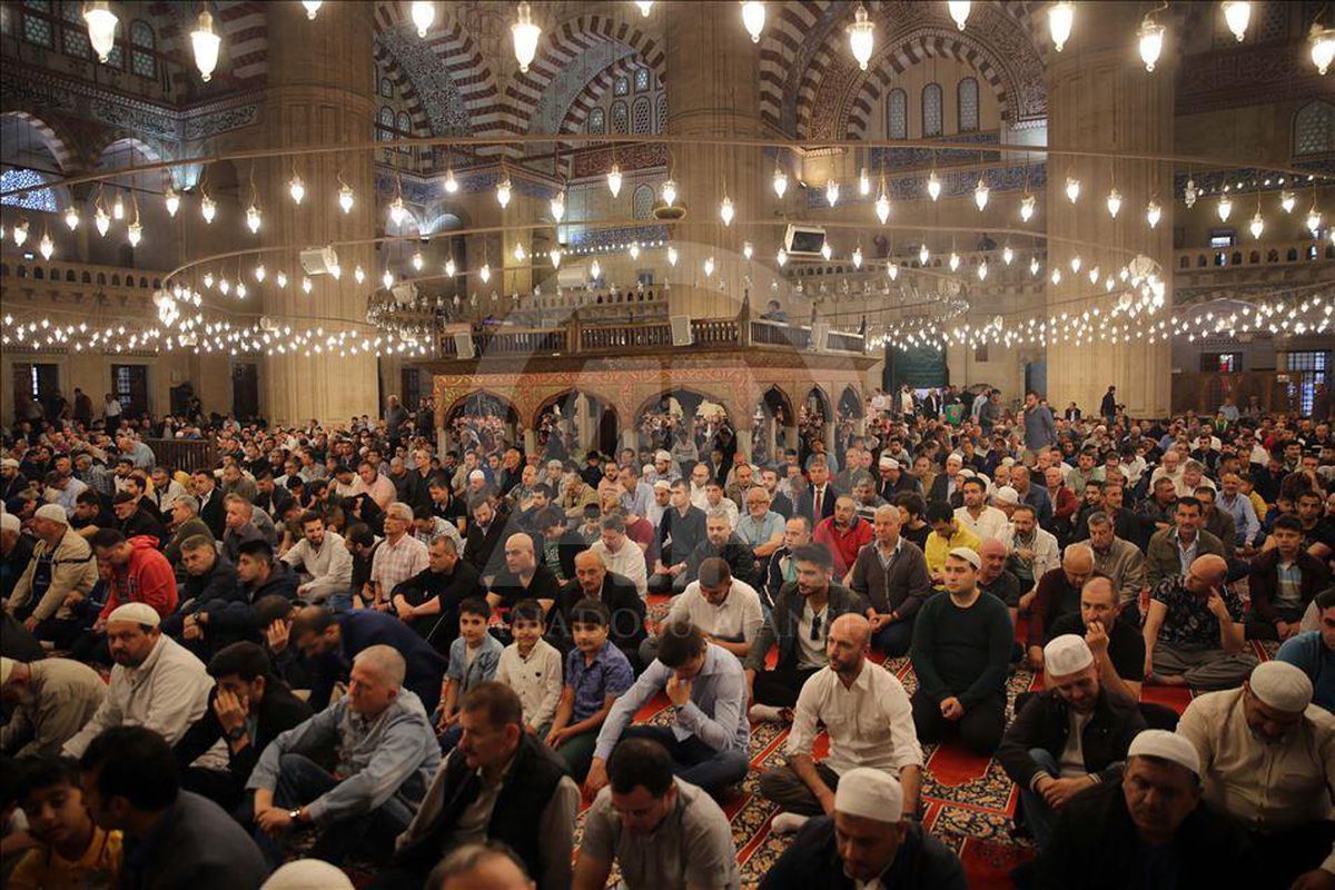 Ramazan Bayramı ne zaman 2023? 2023 Ramazan bayramı hangi tarihte? Ramazan Bayramı kaç gün sürüyor 2023? Ramazan Bayramı ne zaman başlıyor?