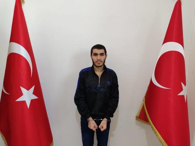 Son Dakika: MİT'ten Suriye'ye nokta operasyon! 3 PKK'lı terörist Afrin-Azez kara yolunda yakalandı