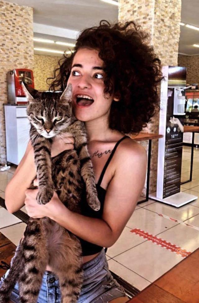 Üniversite öğrencisi Azra'yı öldürüp cesedini 13 parçaya ayıran katil, cezaevinde intihar etti