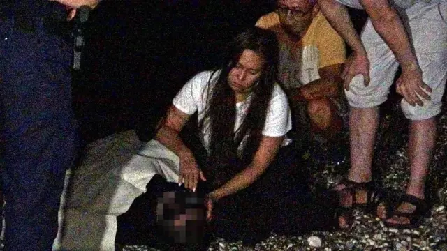 Bu acıya yürek dayanmaz! Kardeşinin cansız bedenine sarılıp hüngür hüngür ağladı