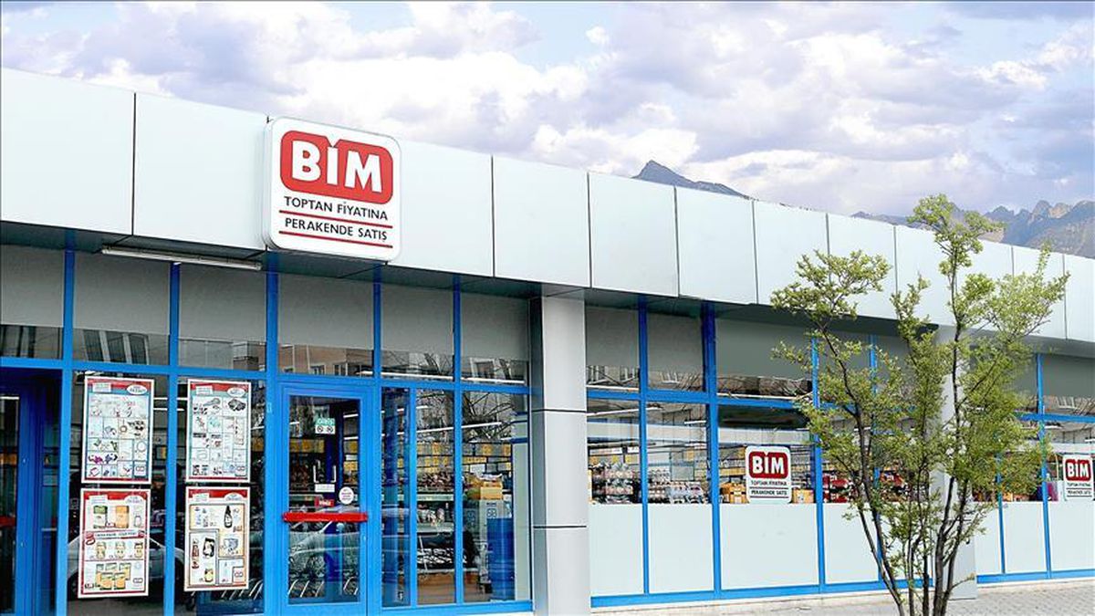 Bim Cuma öğleden sonra kaçta açılıyor? BİM Cuma günü öğlen kaçta açılıyor? BİM Cuma günü çalışma saatleri ne?