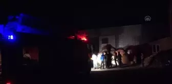 Son dakika haberi! Geri dönüşüm deposunda çıkan yangın söndürüldü