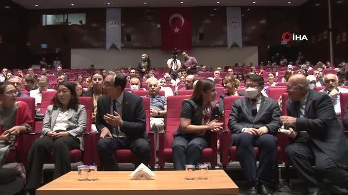 Denizli kültür sanat: Güney Kore Büyükelçisi Güney Kore Türkiye Büyükelçisi Lee Won-Ik: 'Asıl başımızı ağrıtan, kuzeyimizde bulunan baş belası Kuzey Kore'