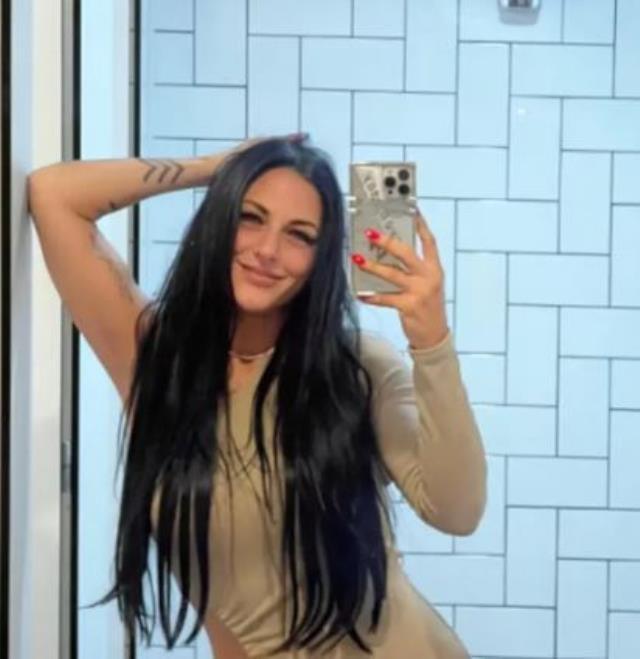 Kucaklama terapisti kadının bir gecede kazandığı para dudak uçuklattı, itirafı daha bomba