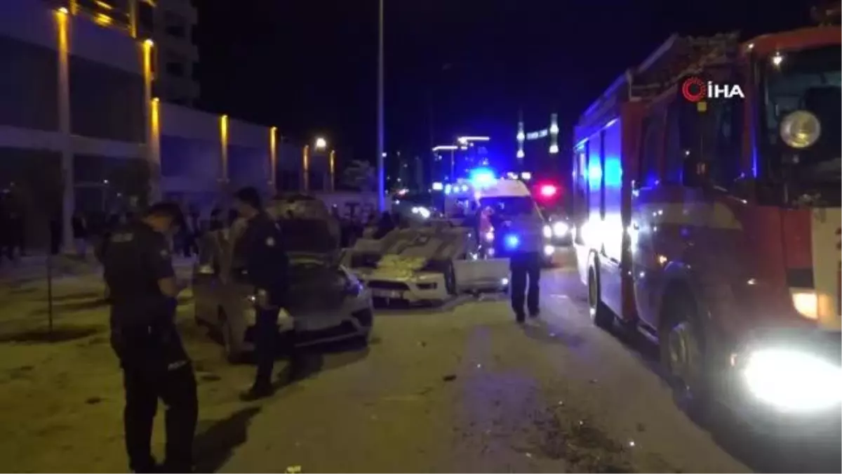 Otomobil park halindeki otomobile çarparak ters döndü: 3 kişi ağır yaralandı