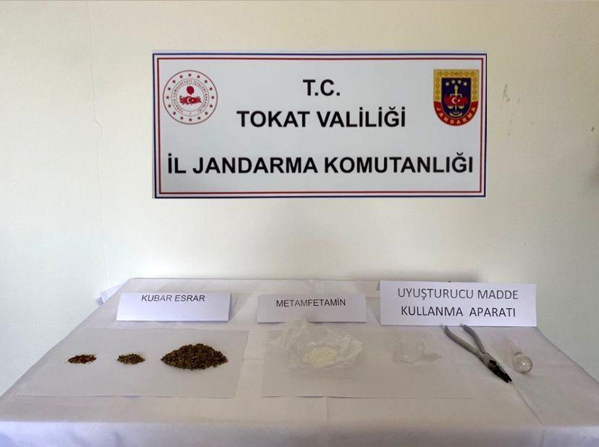 Tokat haber: Sakarya'dan, Niksar'a Uyuşturucu getiren şahıs yakalandı