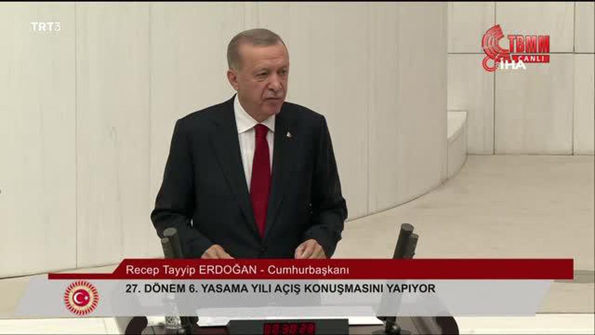 Cumhurbaşkanı Erdoğan: 'Hiç kimse Türkiye'nin ufkunu 780 bin kilometrekareye hapsedemez'