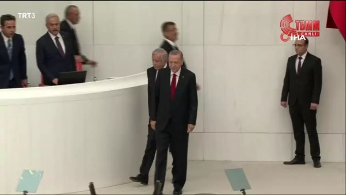 Yeni yasama yılı başladı