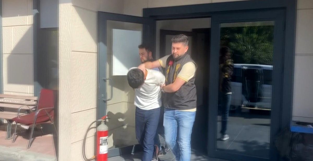 Fatih'te hırsız evine girdiği öğretmene dehşeti yaşattı