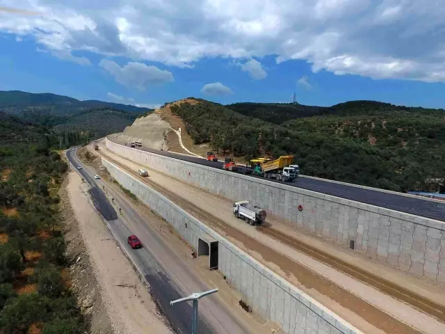 Açılışını Cumhurbaşkanı Erdoğan bizzat yapacak! Assos ve Troya Tünelleri ile 50 dakikalık yol 5 dakikaya düşecek