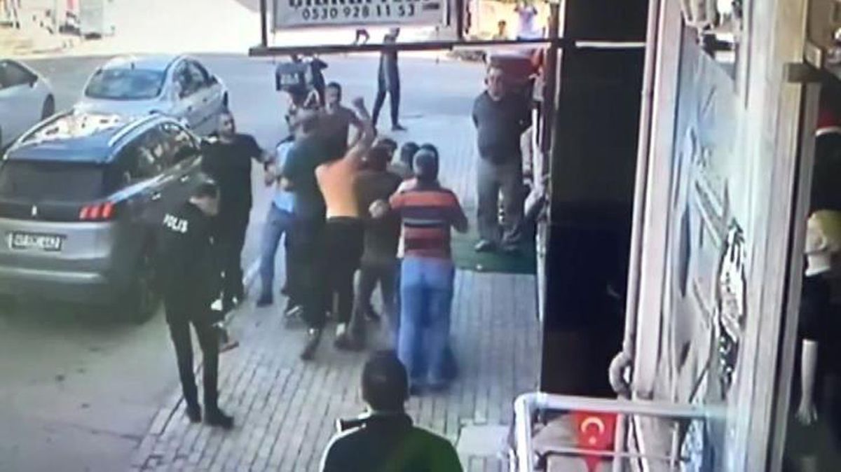 Sinyal verme kavgasında onlarca kişi birbirine girdi! O anlar kamerada