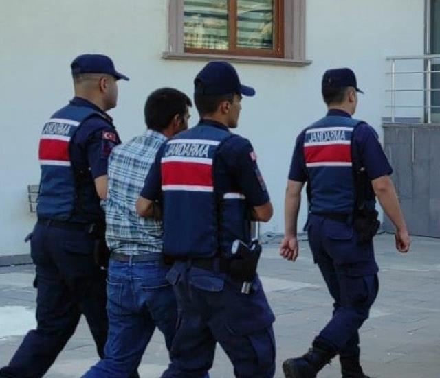 Anne ile oğlunu öldürüp, 3 kişiyi yaralayan saldırgan akraba çıktı