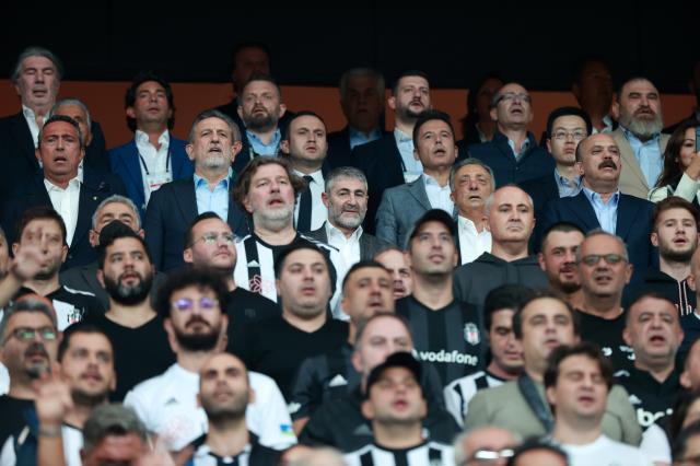 Beşiktaş-Fenerbahçe derbisinde Mansur Yavaş sürprizi! Adı Cumhurbaşkanı adaylığı için geçiyordu, taraftar büyük ilgi gösterdi