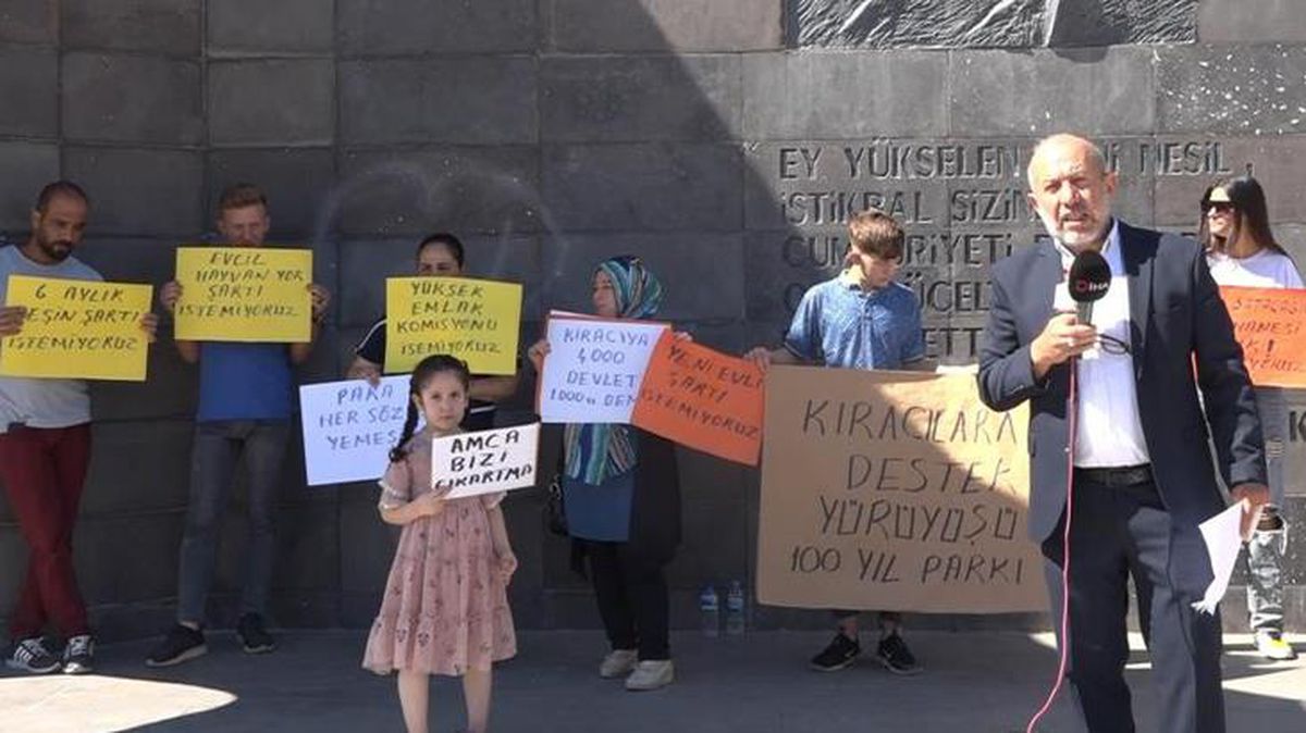 Sosyal medyadan örgütlenen kiracılardan zam eylemi! Ev sahiplerine bir mesajları var