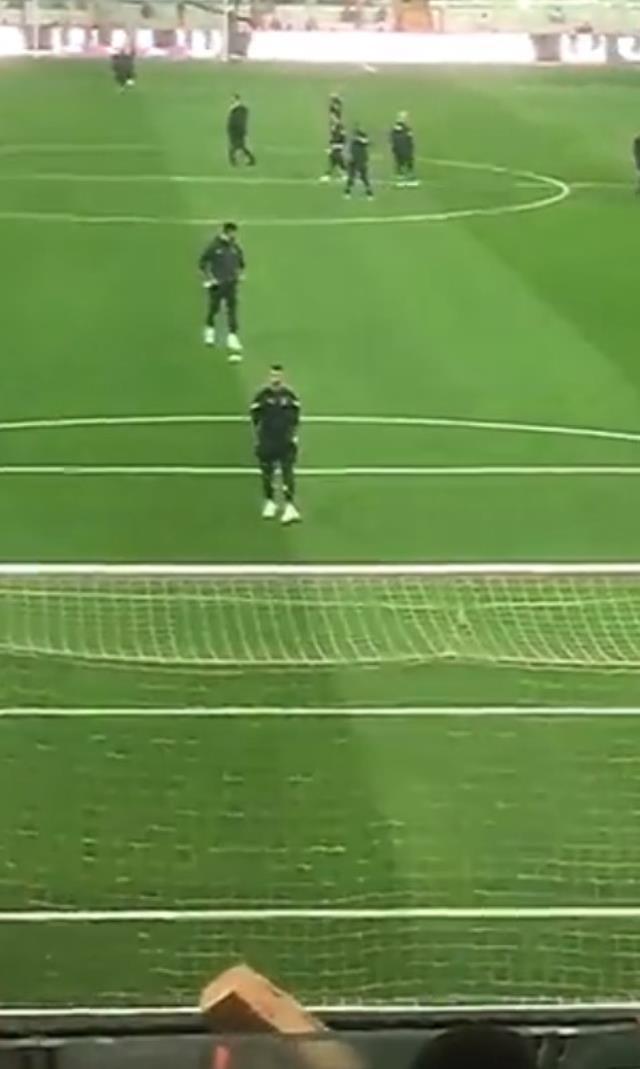 Vodafone Park'ta maç öncesi Mert Hakan'a büyük tepki