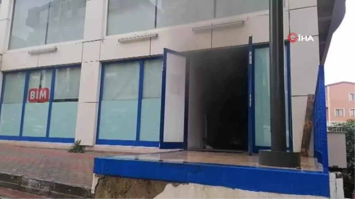Son Dakika | Zincir marketin deposunda çıkan yangın korkuttu