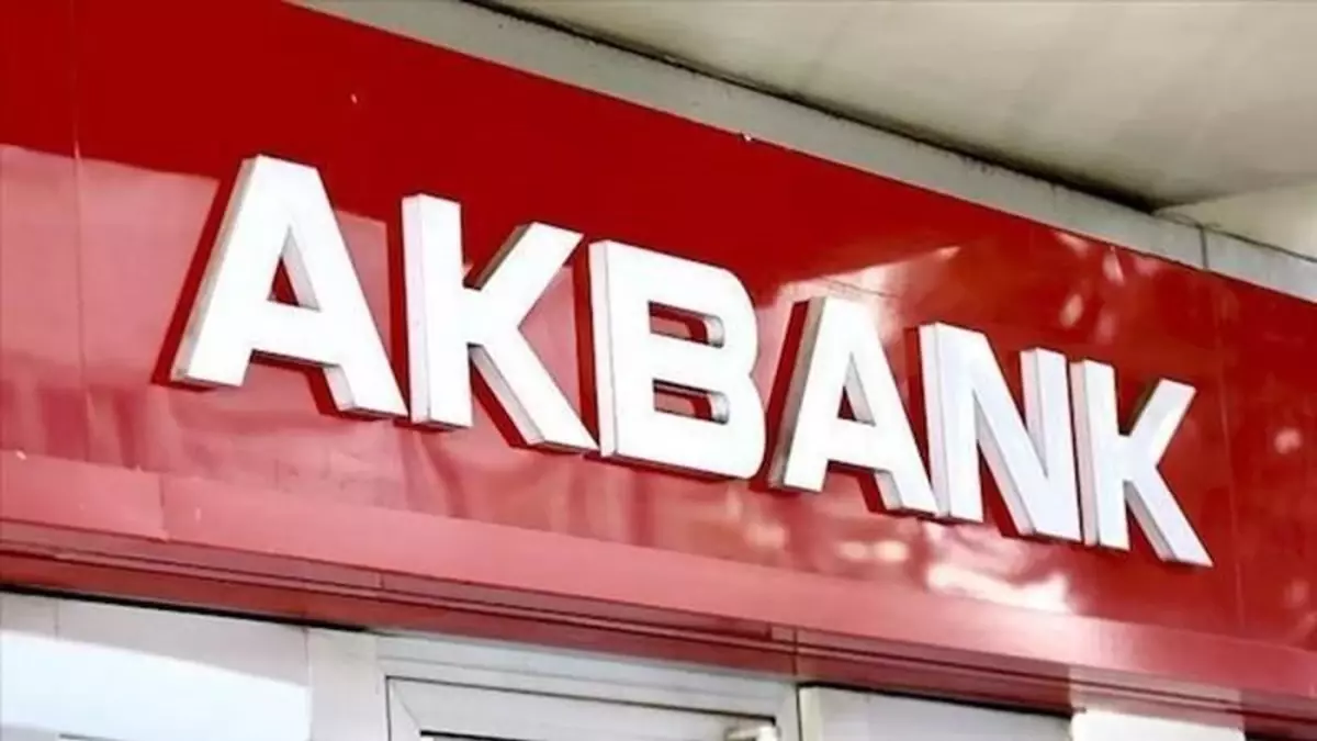 Akbank çöktü mü? 3 Ekim Pazartesi Akbank sorun mu var, problem mi var?