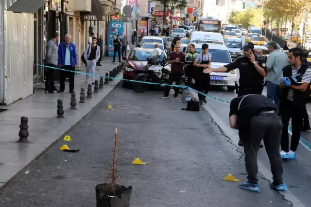 Tarlabaşı'nda kadınları taciz edenleri engelleyen esnafa silahlı saldırı