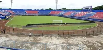 Endonezya'da yaşanan izdihamda hayatını kaybedenler anıldı (2)