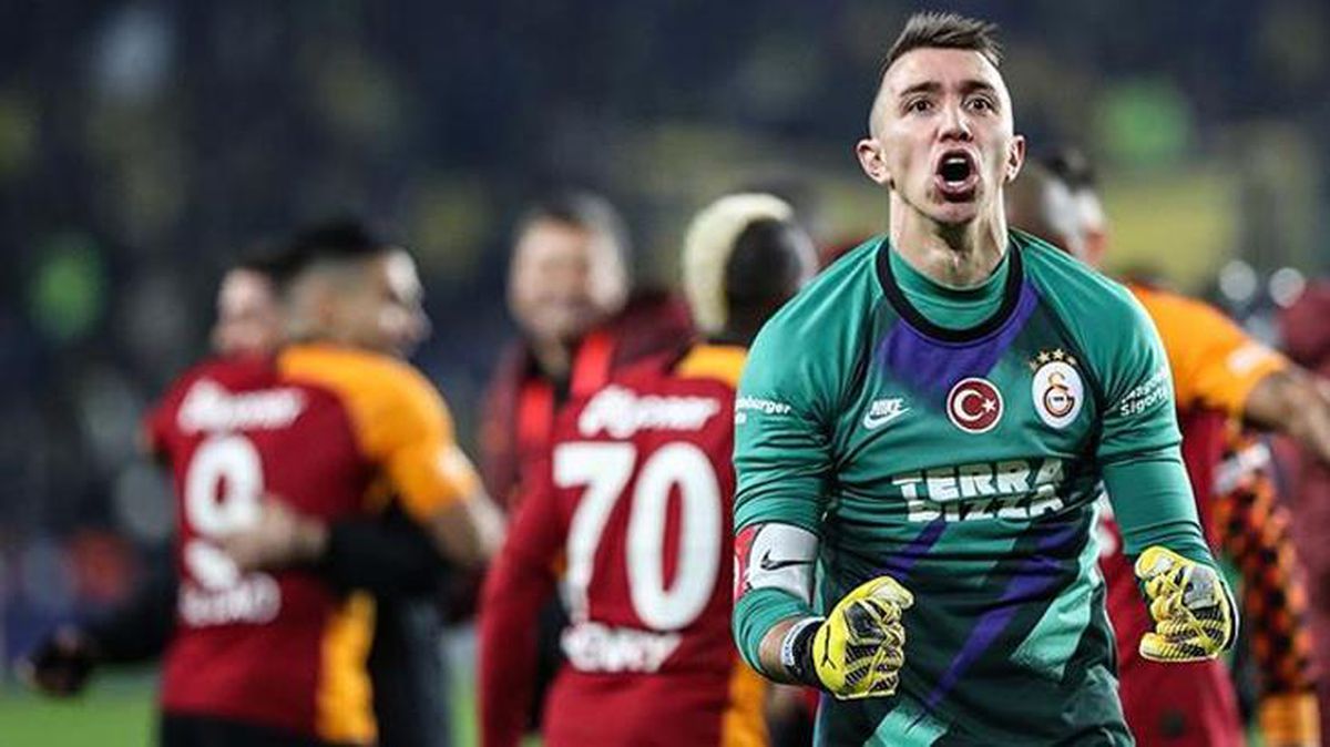 Galatasaray'dan Inaki Pena bombası! Muslera dönemi sona eriyor