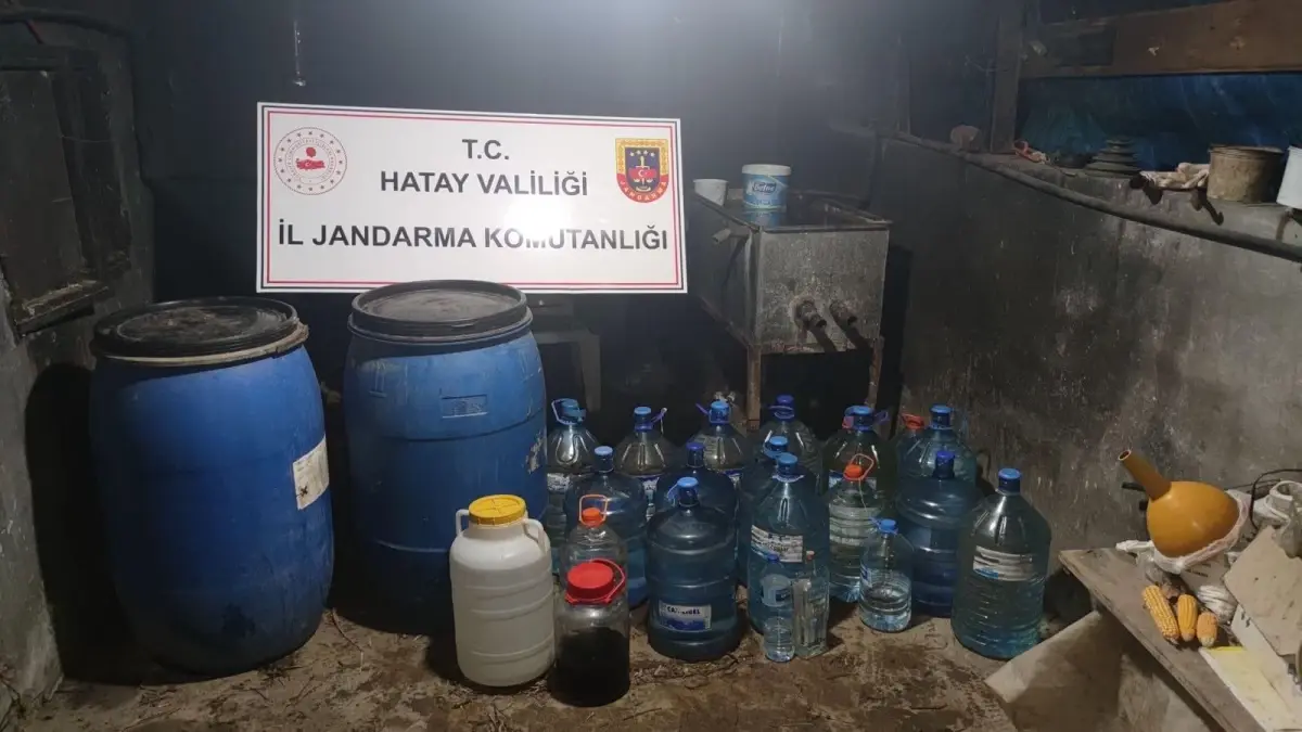 Hatay haberi! Hatay'da 3 bin 670 litre sahte içki ele geçirildi