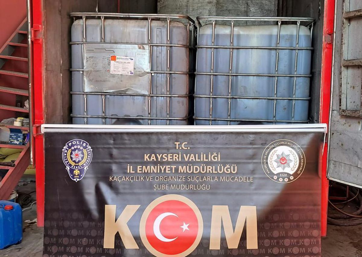 Son dakika haber... Kaçak akaryakıt operasyonunda 2 kişi gözaltına alındı