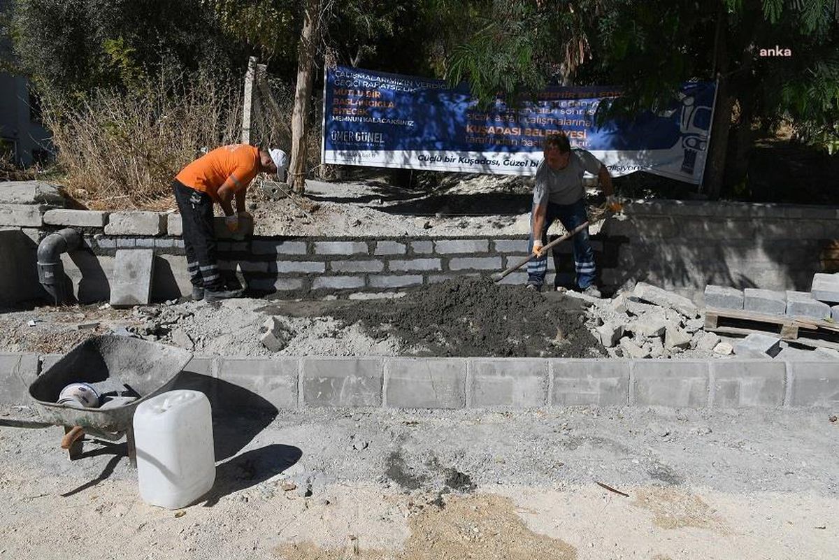 Aydın yerel haberi... Kuşadası Belediyesi, Yol Çalışmalarına Hız Verdi