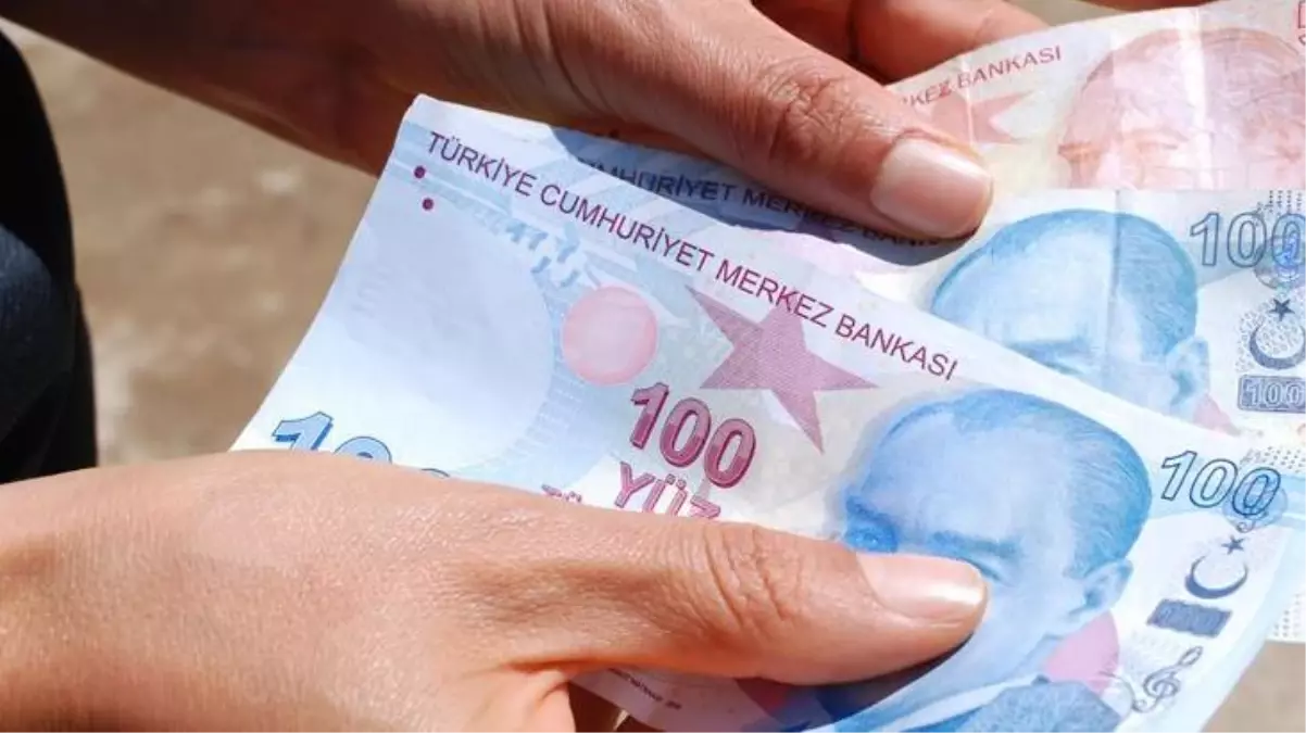 Memur ve emekli maaşlarını gelecek 3 ayın enflasyon farkı belirleyecek