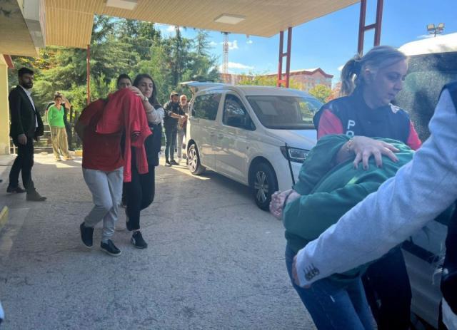 Son Dakika: Ankara'da müzisyen Onur Şener'in öldürülmesine ilişkin 3 kişi tutuklandı, 2 kadın serbest bırakıldı